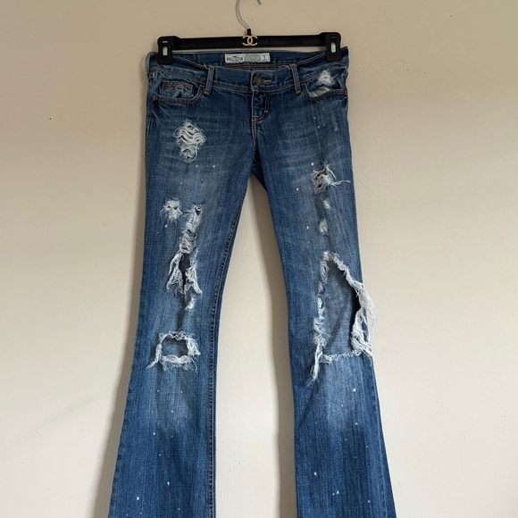 Hollister Low Rise Y2K Super Distressed Blue Women's Jeans Size 1 - Picture 3 of 15